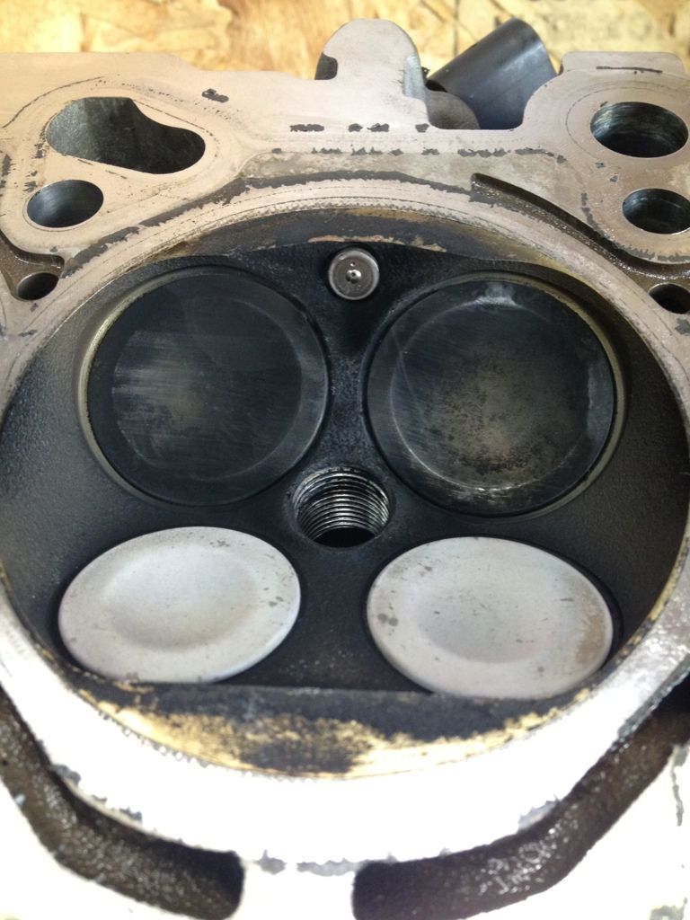 Fuel injector spray angle