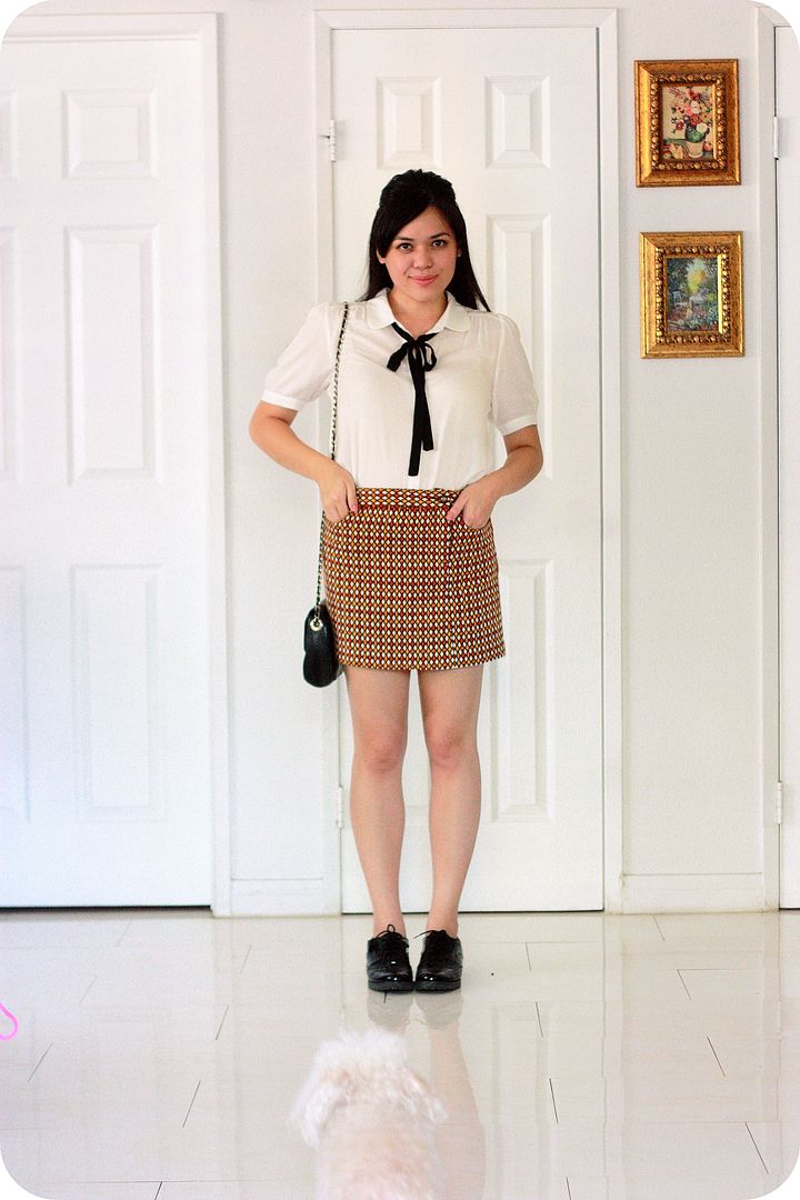 Sweets and Hearts style & fashion: outfit featuring Forever 21 bow blouse, Anna Sui Target tweed skirt, vintage quilted chain crossbody bag, Sperry Top Sider patent oxfords Sweets and Hearts style & fashion: outfit featuring Forever 21 bow blouse, Anna Sui Target tweed skirt, vintage quilted chain crossbody bag, Sperry Top Sider patent oxfords