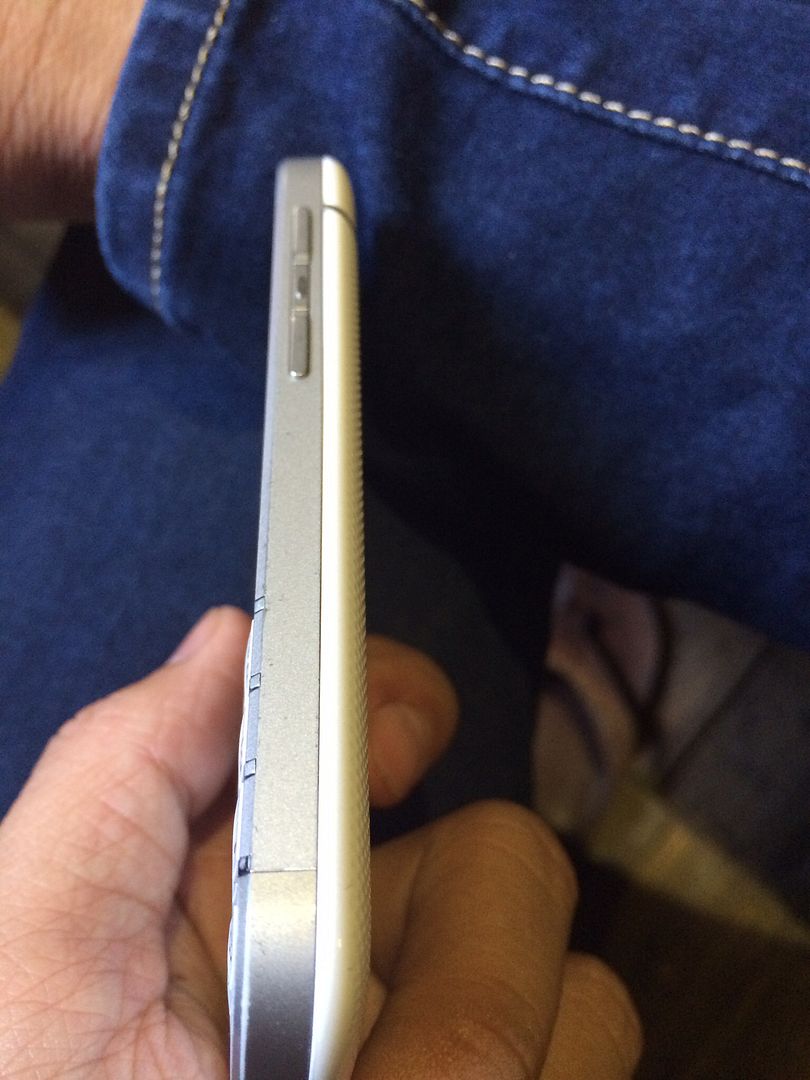 Cần bán blackberry Q10 003 trắng - 2