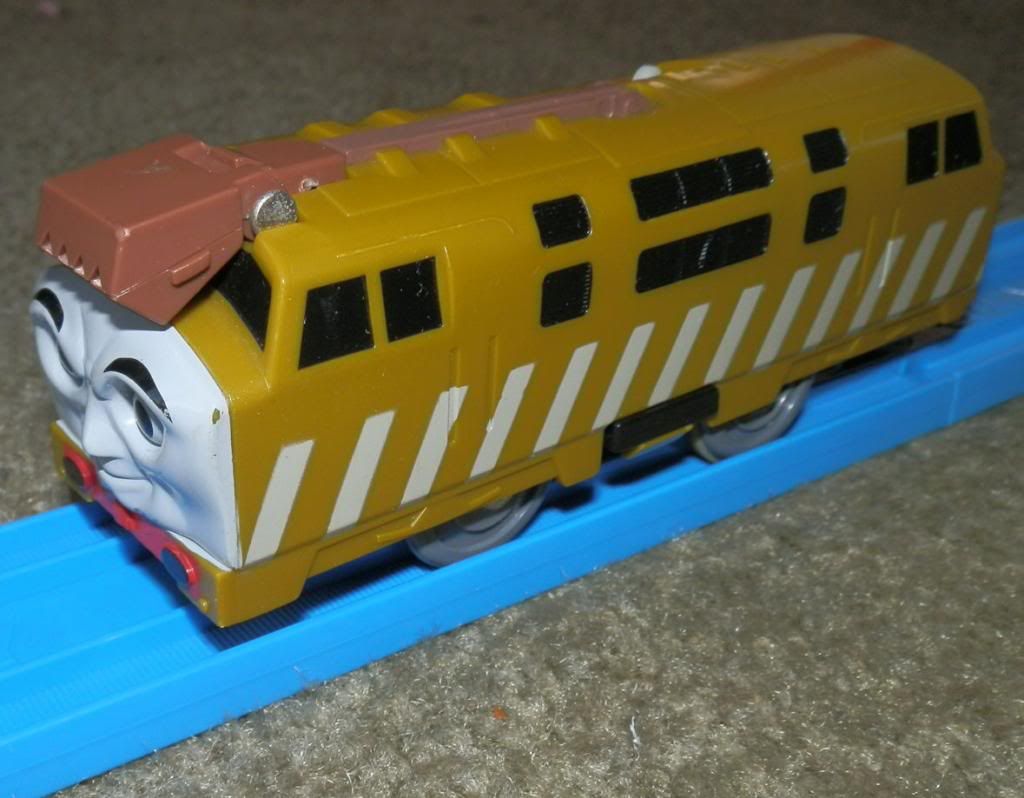 thomas and friends tomy diesel 10