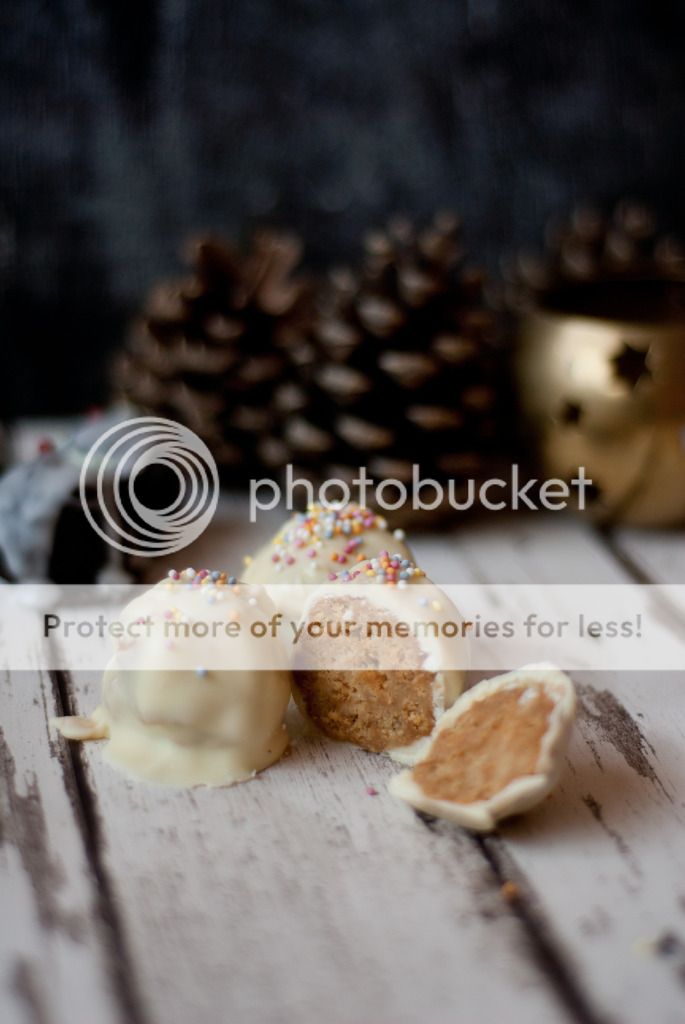 gingerbread, truffles, Christmas, food, blog, blogger, uk, recipe, baking, no bake, gift, hamper, ideas