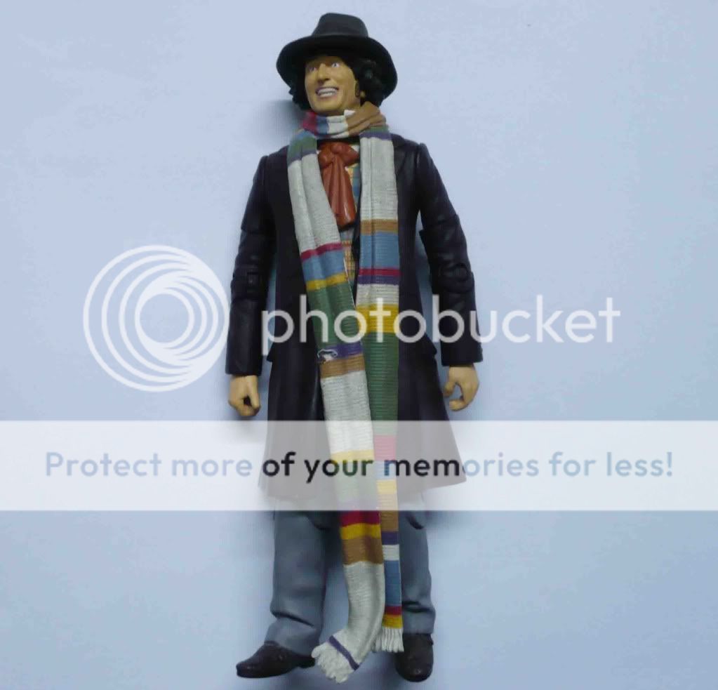 Doctor Who ~ TOM BAKER THE 4th FOURTH Doctor ~ ACTION FIGURE loose #H2 